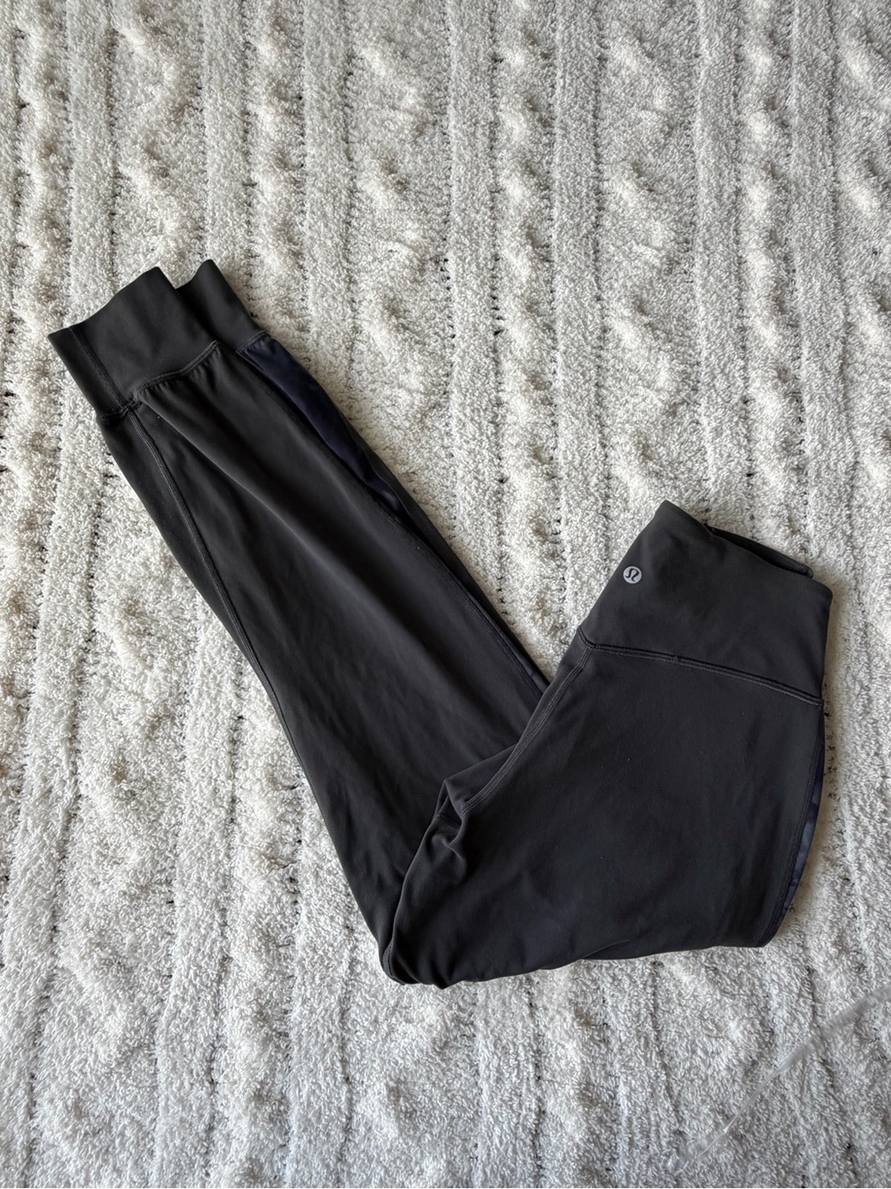 Lululemon align joggers high rise diamond dye stripe tiger size 6